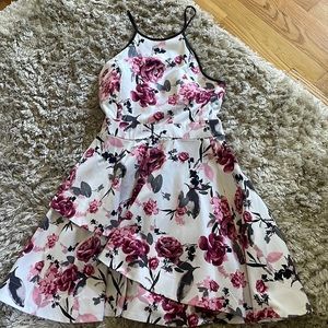 Speechless Size 7 White and Pink Floral Dress